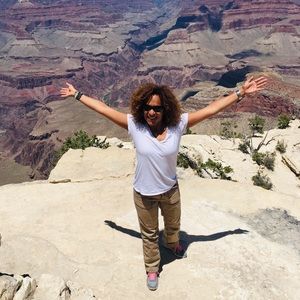 Meet your Posher, Valeria